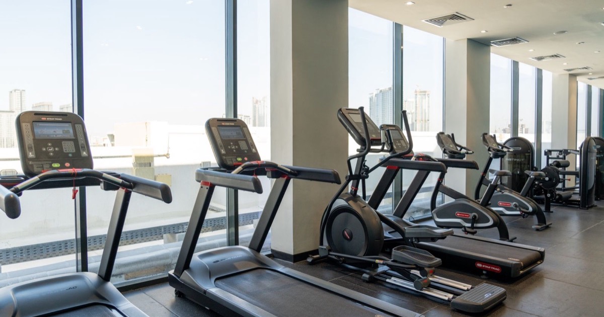 High End Gyms in Dubai: Comparing Jumeirah with Marina Facilities