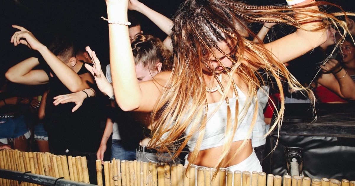 Kusadasi Nightlife 2026: Best Beach Clubs for Summer Parties